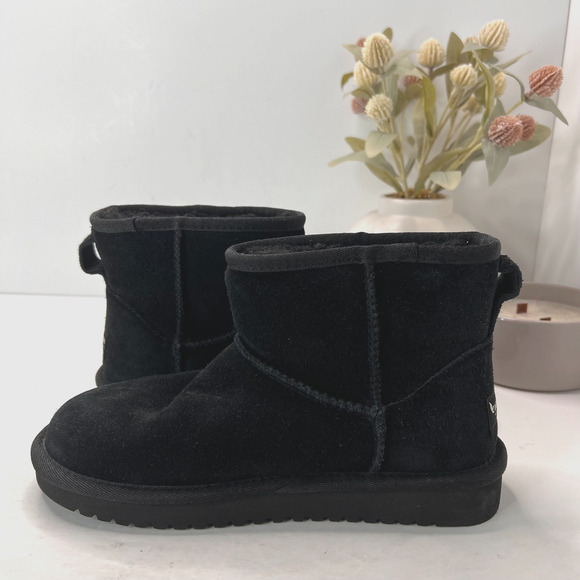 KOOLABURRA by UGG Classic Mini Suede Ankle Boots Pull On Black Womens Size 5 - Picture 4 of 9